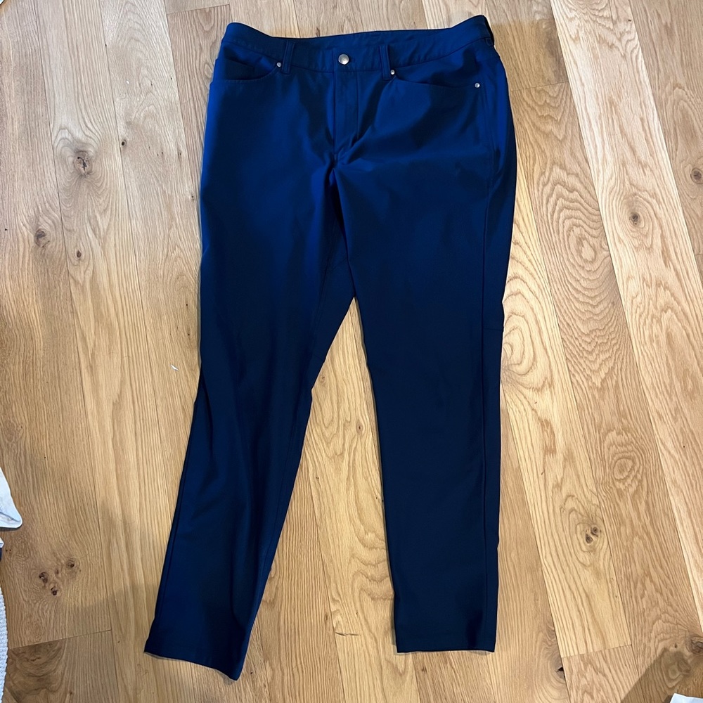 Lululemon Mens ABC Classic Fit Pant—Navy